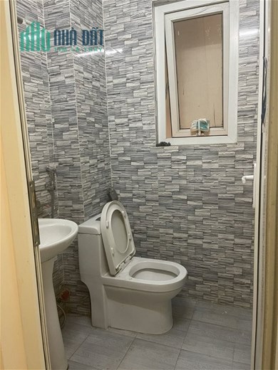 Cho thuê nhà chính chủ Mới căn góc 102m2x5T- KD, VP, Kim Đồng-36tr