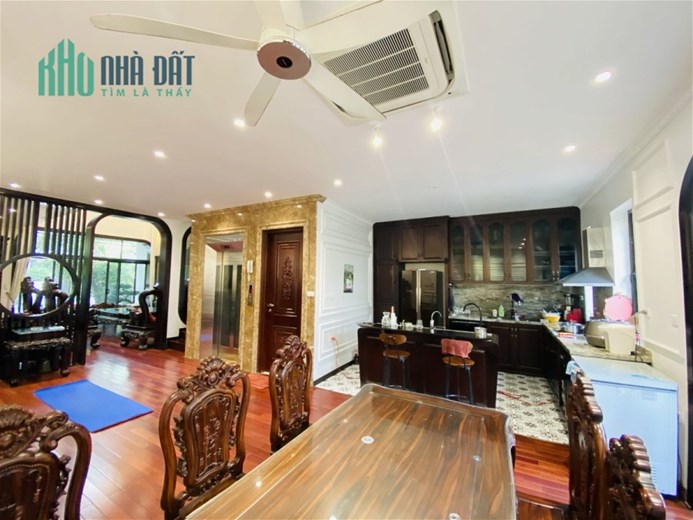 Chính chủ cho thuê nhà căn góc Mới 107m2x 5T, Kinh Doanh, VP, Linh Đàm- 35 Tr