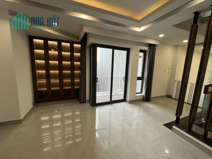 Nhà Mới 5 tầng, gần KDT Vạn Phúc, P. Hiệp Bình Phước, Giá 9,8 tỷ thương lượng