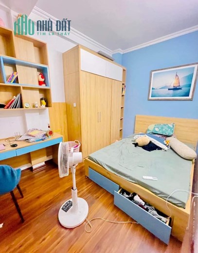 Mặt phố Chiến Thắng sầm uất gần hồ Văn Quán, 2 mặt đường 45m2 chỉ 10.9 tỷ. LH 0989.62.6116