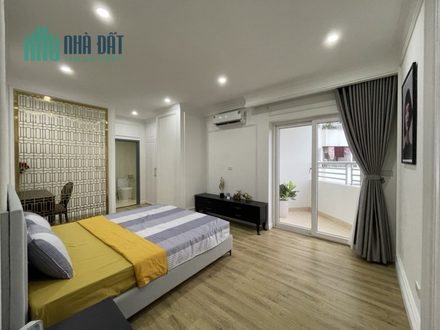 Bán căn 141m2 view công viên hồ điều hòa. Căn hoa hậu vừa ra hàng. Tầng trung thoáng mát