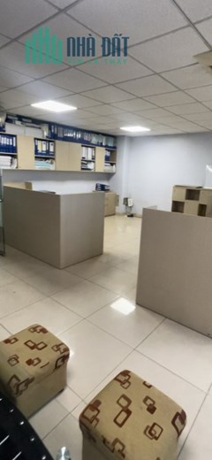 Cho Thuê Sàn Văn Phòng 61m2 mặt phố Quận Cầu Giấy giá chỉ 10tr/th full đồ, thoáng, có hệ thống pccc