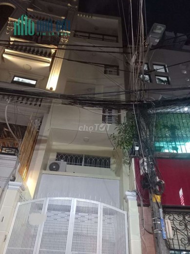 Cho thuê nhà 5 tầng hẻm 68 Út Tịch, Tân Bình