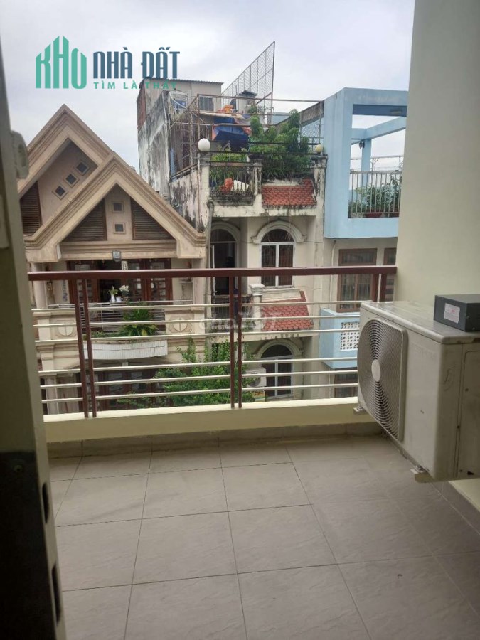 Cho thuê nhà 5 tầng hẻm 68 Út Tịch, Tân Bình