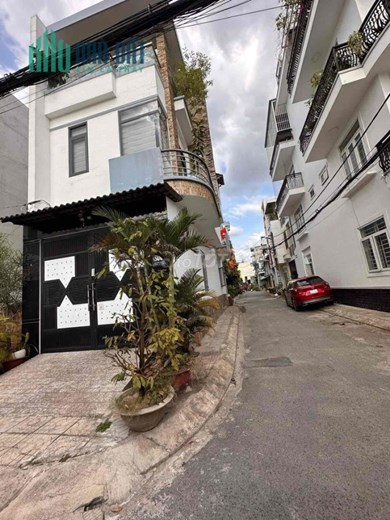 Cho thuê góc 2MT hẻm Nguyễn Phúc Chu, 3 tầng đẹp