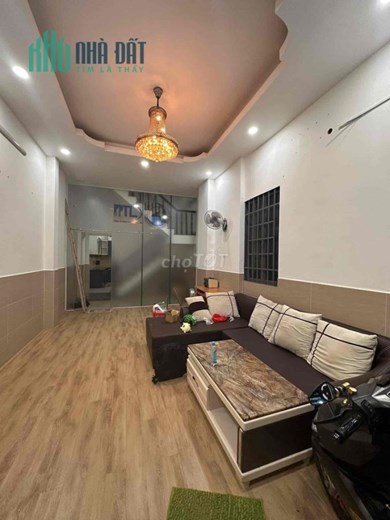 Cho thuê góc 2MT hẻm Nguyễn Phúc Chu, 3 tầng đẹp