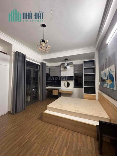 Cho thuê góc 2MT hẻm Nguyễn Phúc Chu, 3 tầng đẹp