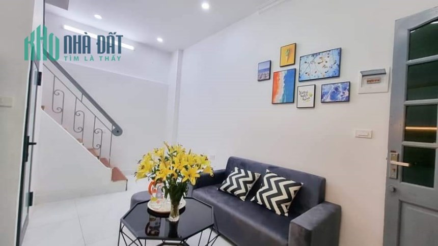 Bán nhà Đại La- chưa đến 2 tỉ-sdtt 20m2x3 tầng-ngõ nông-gần ngã tư Đại La,Trần Đại Nghĩa- gần