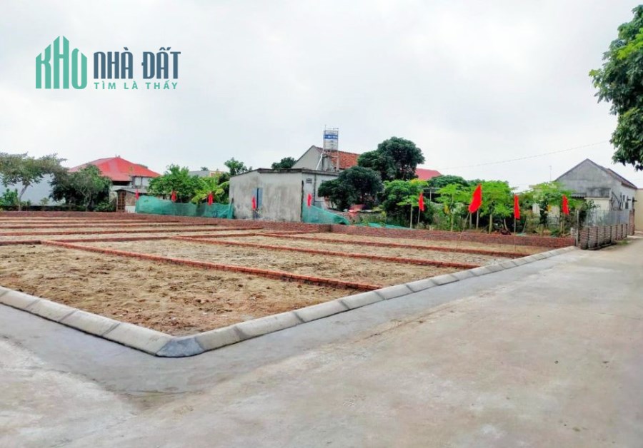 Bán 2 lô liền kề 3MT, đường 4m, có sân đỗ xe riêng, ở Hòa Nghĩa DK