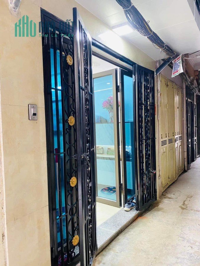 VIP THÁI HÀ - 2 MẶT THOÁNG - 3 GÁC ĐỖ CỬA.
DT 32M , MT6M - GIÁ NHỈNH 4 Tỷ