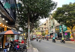 Cho thuê nhà 3 tầng MT đường Đồng Đen, kinh doanh sầm uất