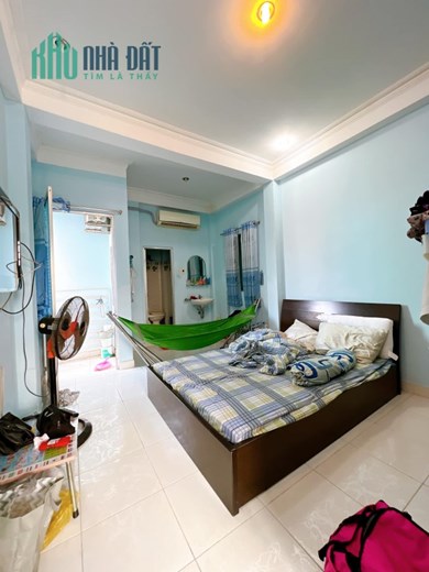 TÔI CẦN BÁN GẤP NHÀ TÔN ĐẢN VÀO Ở NGAY, 28M2, 4T, SHR, CHỈ 2.35 TỶ.