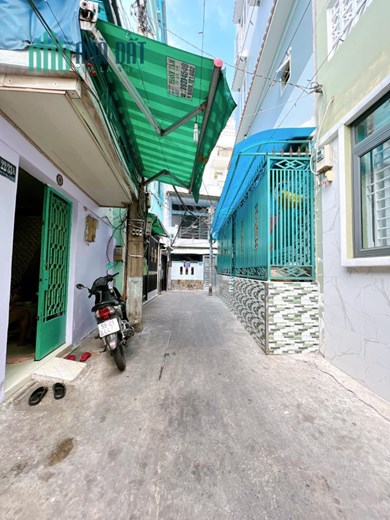 TÔI CẦN BÁN GẤP NHÀ TÔN ĐẢN VÀO Ở NGAY, 28M2, 4T, SHR, CHỈ 2.35 TỶ.