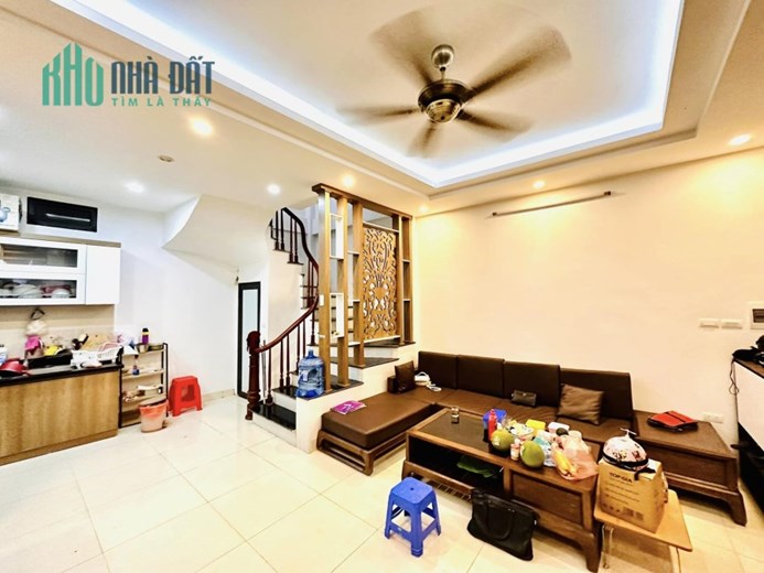 BÁN NHÀ PHỐ BẠCH MAI - TẠ QUANG BỬU 43M 5 TẦNG NHÀ ĐẸP NỘI THẤT XỊN Ở NGAY NHỈNH 6 TỶ