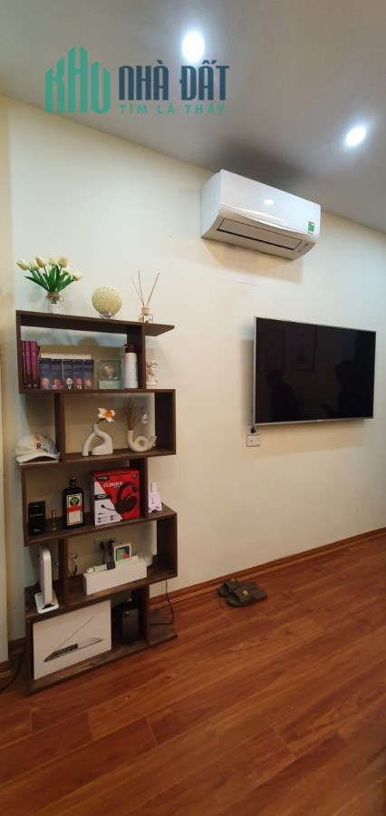 Chỉ nhỉnh 4 tỷ nhà giáp Xã Đàn 3PN Ô Tô đỗ cửa sổ Phân Lô 2 mặt ngõ