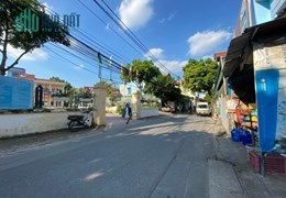 BÁN ĐẤT PHƯỜNG THẠCH BÀN (LONG BIÊN) 50 M2 ..MT : 4,5M - Ô TÔ VÀO ĐẤT - GIÁ RẺ