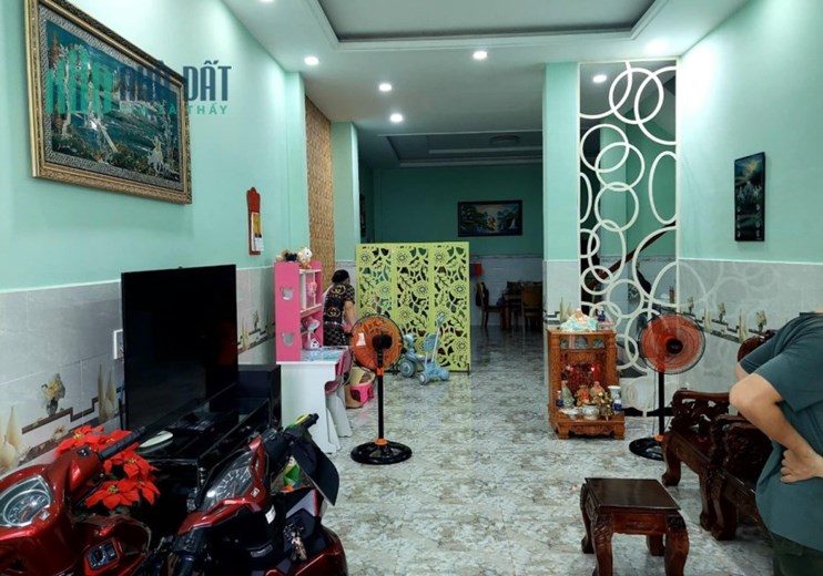 Xe Hơi Sát Nhà - Không Quy Hoạch - 74M - 3PN - Nhỉnh 4Tỷ.