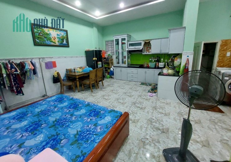 Xe Hơi Sát Nhà - Không Quy Hoạch - 74M - 3PN - Nhỉnh 4Tỷ.