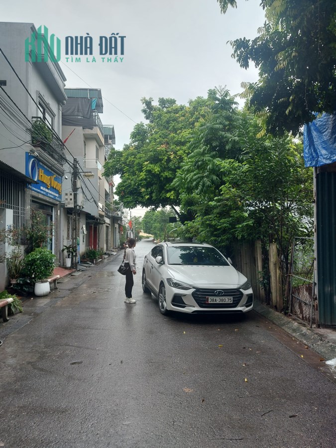 NHỈNH 2 TỶ MUA NGAY 35 M2 ĐẤT THỔ CƯ - VUÔNG VẮN - Ô TÔ VÀO ĐẤT -  BÁT KHỐI( LONG BIÊN) - Ở SƯỚNG