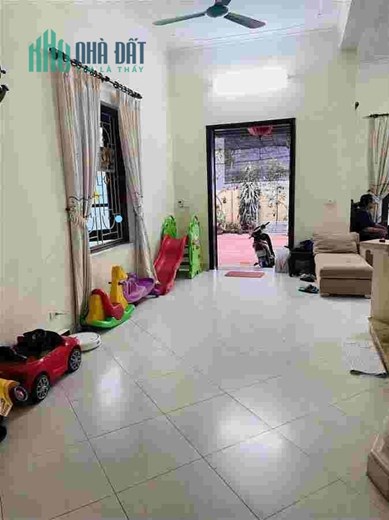 7 TỶ BẠC 60MV NHÀ BỒ ĐỀ LẤY ĐÂU RA
EM BÁN GIÚP ÔNG BÁC NHÀ HƠN 50MV, GIÁ 7 TỶ