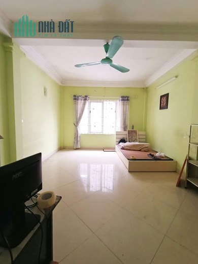 Bán nhà TÂN MAI sát đường Tân Mai Ô tô đỗ cửa. 46m2 × 4T. CHỈ 4 TỶ 550 TRIỆU