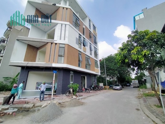 Đất khu đấu giá Thạch Bàn, Long Biên, vỉa hè, oto tránh, gần Aeon, 52m, 5 tỷ 6