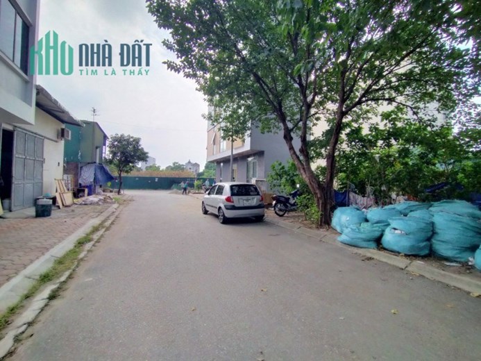 Đất khu đấu giá Thạch Bàn, Long Biên, vỉa hè, oto tránh, gần Aeon, 52m, 5 tỷ 6