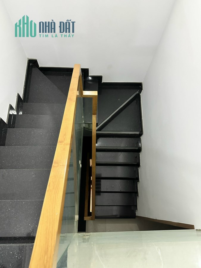 Siêu hiếm! MTKD Hoàng Sa, Quận 3 - 6*18 - 5 tầng - Bán gấp 21 tỷ!