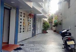 Bán nhà ngõ 193 Hồ Sen, diện tích 42m 4 tầng GIÁ 2.8 tỉ