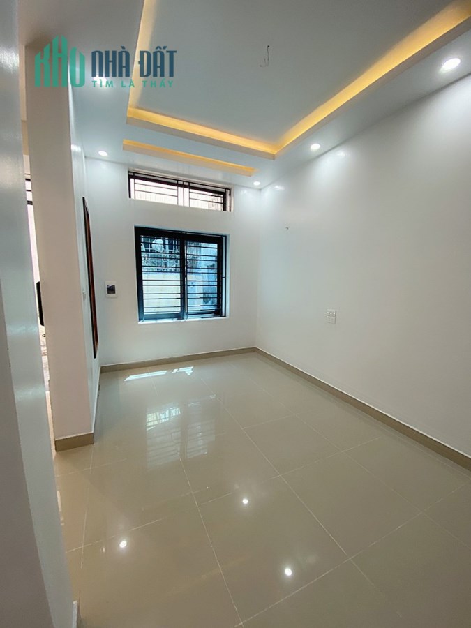 Bán nhà ngõ 363 Thiên Lôi, diện tích 42m 3 tầng GIÁ 2.2 tỉ lô góc cực đẹp