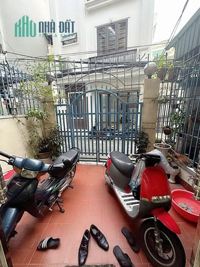 Bán nhà mặt ngõ Nam Pháp thông Văn Cao, 55m 3 tầng lô góc GIÁ 3.4 tỉ ô.tô tận cửa