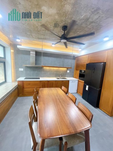 Nhà đẹp Phan Đăng Lưu, P.3, Phú Nhuận – 5 tầng Full nội thất, chỉ 12.499 tỷ