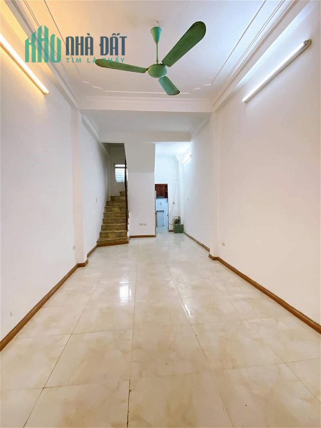 NHỈNH 3 TỶ THỤY KHUÊ 5 TẦNG DÂN XÂY CHẠY BỘ RA HỒ TÂY GIÁP BA ĐÌNH CẦU GIẤY