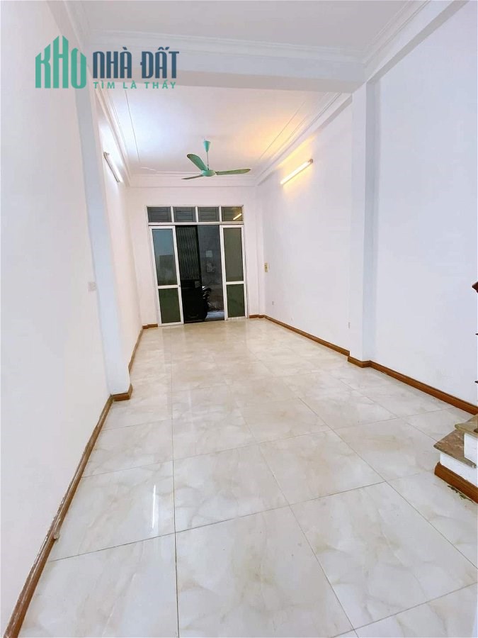NHỈNH 3 TỶ THỤY KHUÊ 5 TẦNG DÂN XÂY CHẠY BỘ RA HỒ TÂY GIÁP BA ĐÌNH CẦU GIẤY
