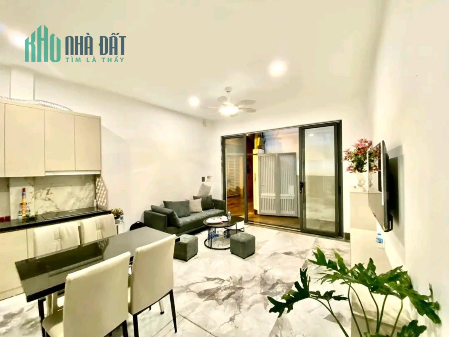 BÁN NHÀ MỚI ĐẸP 5 TẦNG GẦN HỒ ĐẮC DI DT:37M2 3 NGỦ MT:4.3M GIÁ: HƠN 4 TỶ CHỈ 20M RA ÔTÔ - NGÕ NÔNG