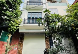 Cần Bán nhà Phố Hoàng Ngân gần ô tô 46m 4Tg MT 4,1m hơn 6 tỷ LHCC.