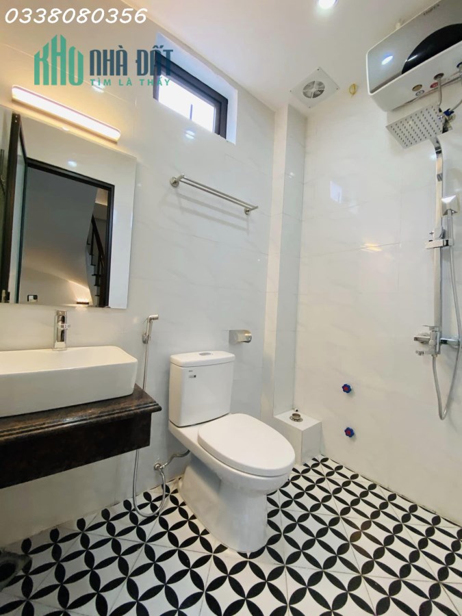 Bán nhà phố Thái Hà, lô góc, vỉa hè, ô tô tránh, DTSD 54.5m2 x 5 tầng, MT4,5m. 19 tỷ.