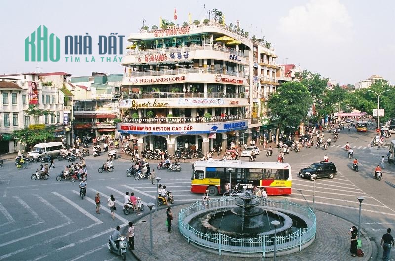 ⚜️ VIP CỦA VIP, NHÀ 2 MẶT PHỐ ĐINH TIÊN HOÀN, CẦU GỖ VIEW HỒ GƯƠM 107M2 MT 4.5M, CHỈ 200 TỶ ⚜️