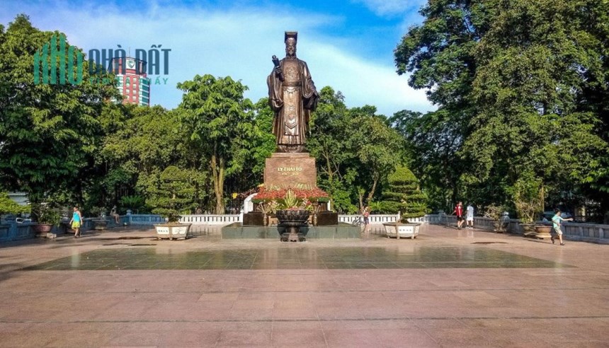 ⚜️ SIÊU HIẾM VÀ VIP, MẶT PHỐ LÝ THÁI TỔ, HOÀN KIẾM 342M2 MT 11M, CÓ 1O2, CHỈ 368 TỶ ⚜️