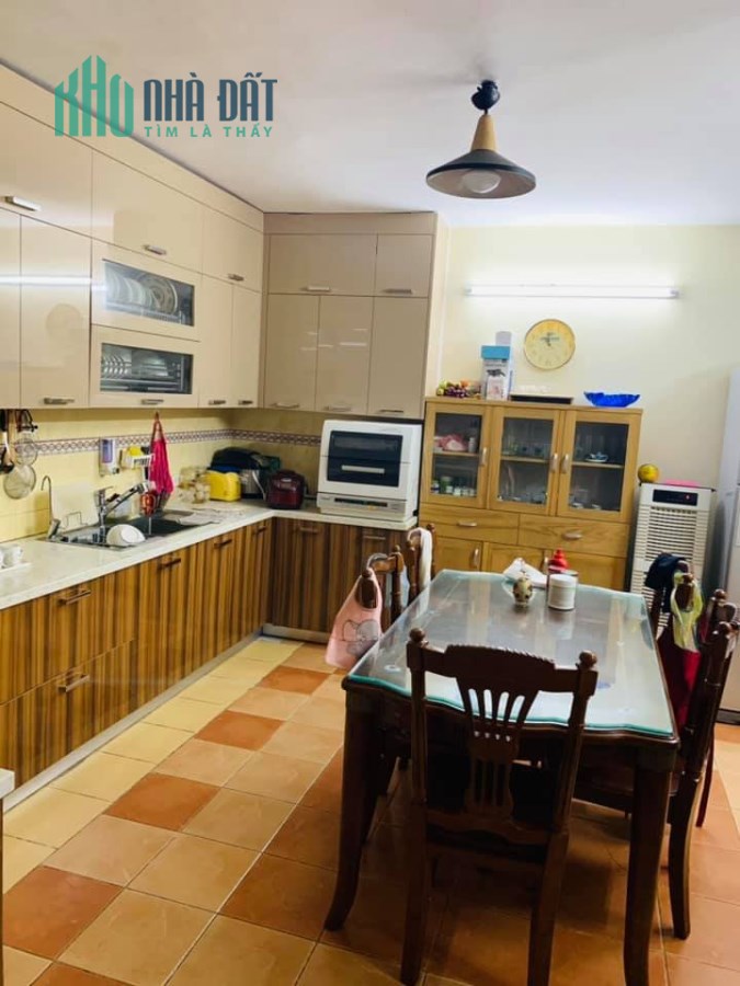 Hiếm! CC Bán nhà Phạm Ngọc Thạch 125m2 x3Tầng,Ôtô, kinh doanh 20m ra phố O969693855