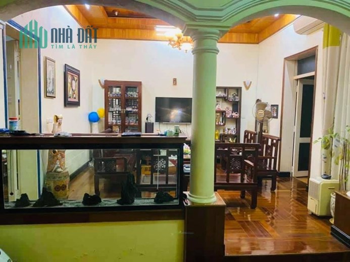 Hiếm! CC Bán nhà Phạm Ngọc Thạch 125m2 x3Tầng,Ôtô, kinh doanh 20m ra phố O969693855