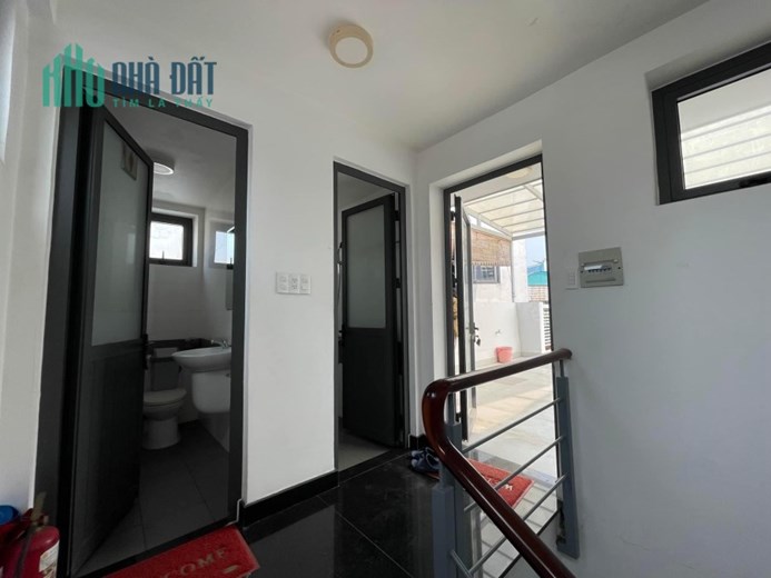 Bán nhà Biệt thự Võ Thành Trang - Phạm Phú Thứ, 7.6x15m, 5 Tầng - 6PN, giảm 12.8 tỷ.