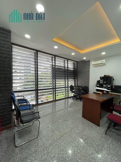 Bán nhà Biệt thự Võ Thành Trang - Phạm Phú Thứ, 7.6x15m, 5 Tầng - 6PN, giảm 12.8 tỷ.