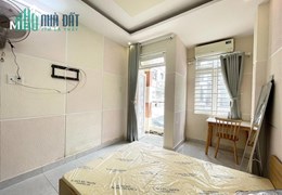 Phòng ban công Phan Đăng Lưu Full nội thất