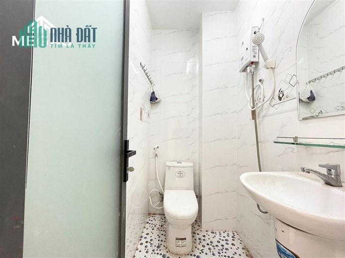 Phòng ban công Phan Đăng Lưu Full nội thất