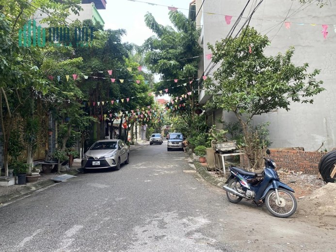 7 tỷ 5 đất Ngô Gia Tự, Long Biên, lô góc đường xe oto tránh rộng rãi, gần chợ, tiện ích