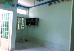 Cho thuê nhà nguyên căn 92m2 có sân để xe hơi đường 17 Linh Trung