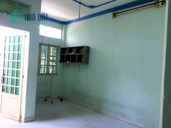 Cho thuê nhà nguyên căn 92m2 có sân để xe hơi đường 17 Linh Trung