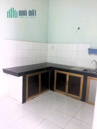 Cho thuê nhà nguyên căn 92m2 có sân để xe hơi đường 17 Linh Trung