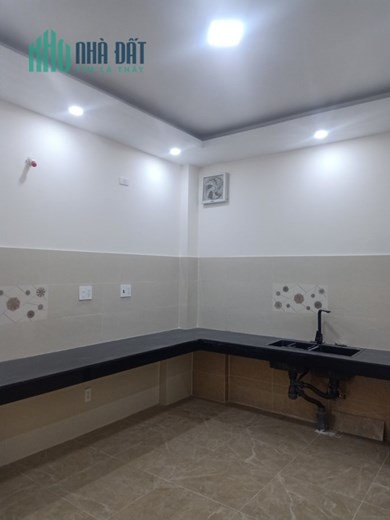 Mặt tiền Triệu Quang Phục, Phường 11, Quận 5, 6 tầng, nhỉnh 17 tỷ.